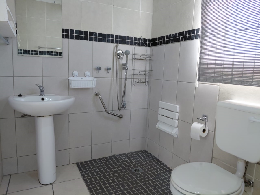 2 Bedroom Property for Sale in Parsonsvlei Eastern Cape